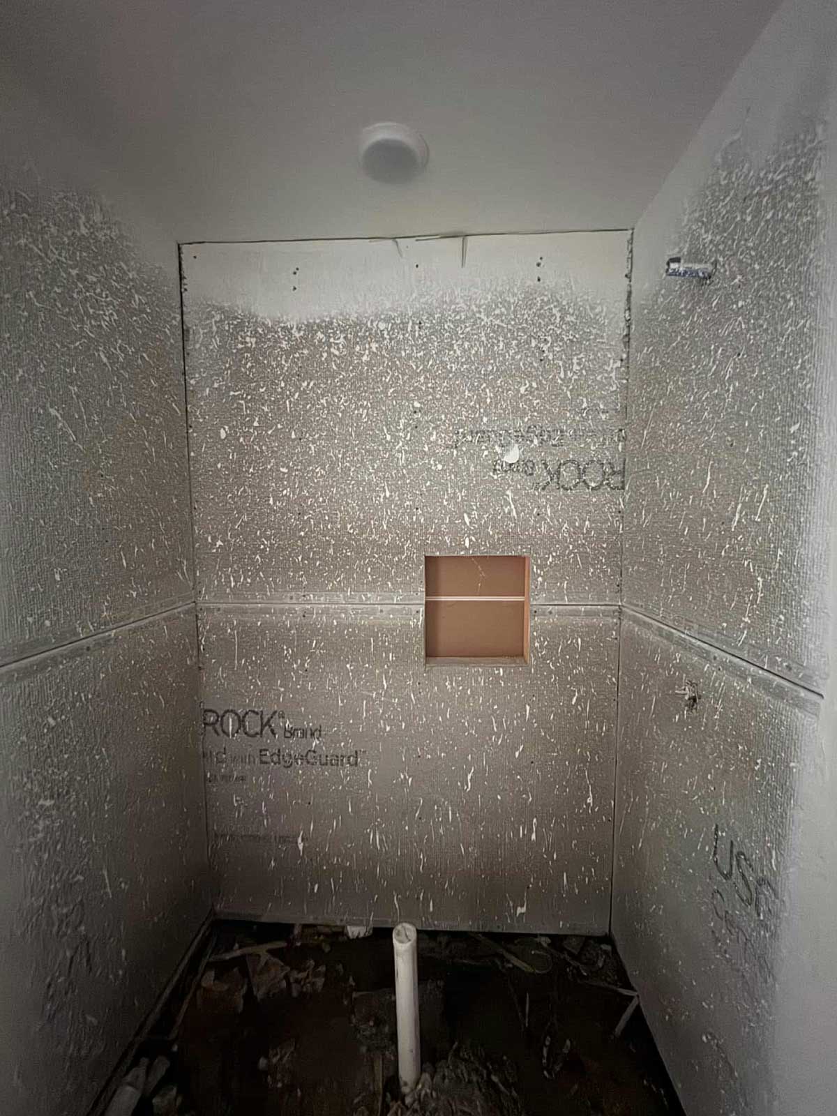 Demolición de duchas en la Florida
